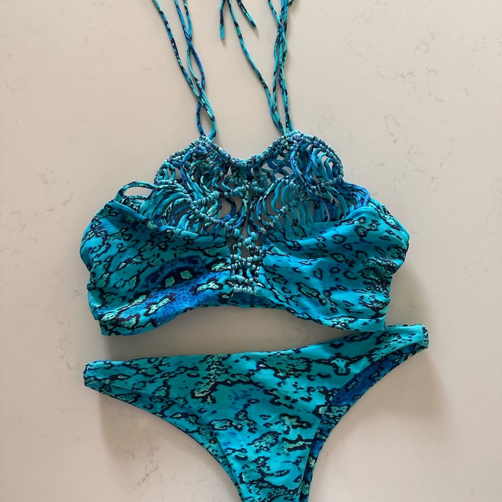Mikoh Vibrant Blue Patterned Swimwear